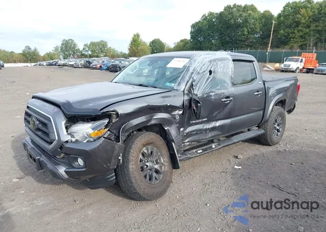 2021 Toyota Tacoma Double Cab/Sr/Sr5/Trd Sport/Trd Off Road/Trd Pro z USA, uszkodzony, nr VIN 3TMCZ5AN7MM383352